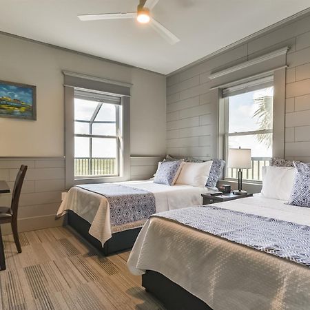 Hitchcock Harborwalk Lodge المظهر الخارجي الصورة
