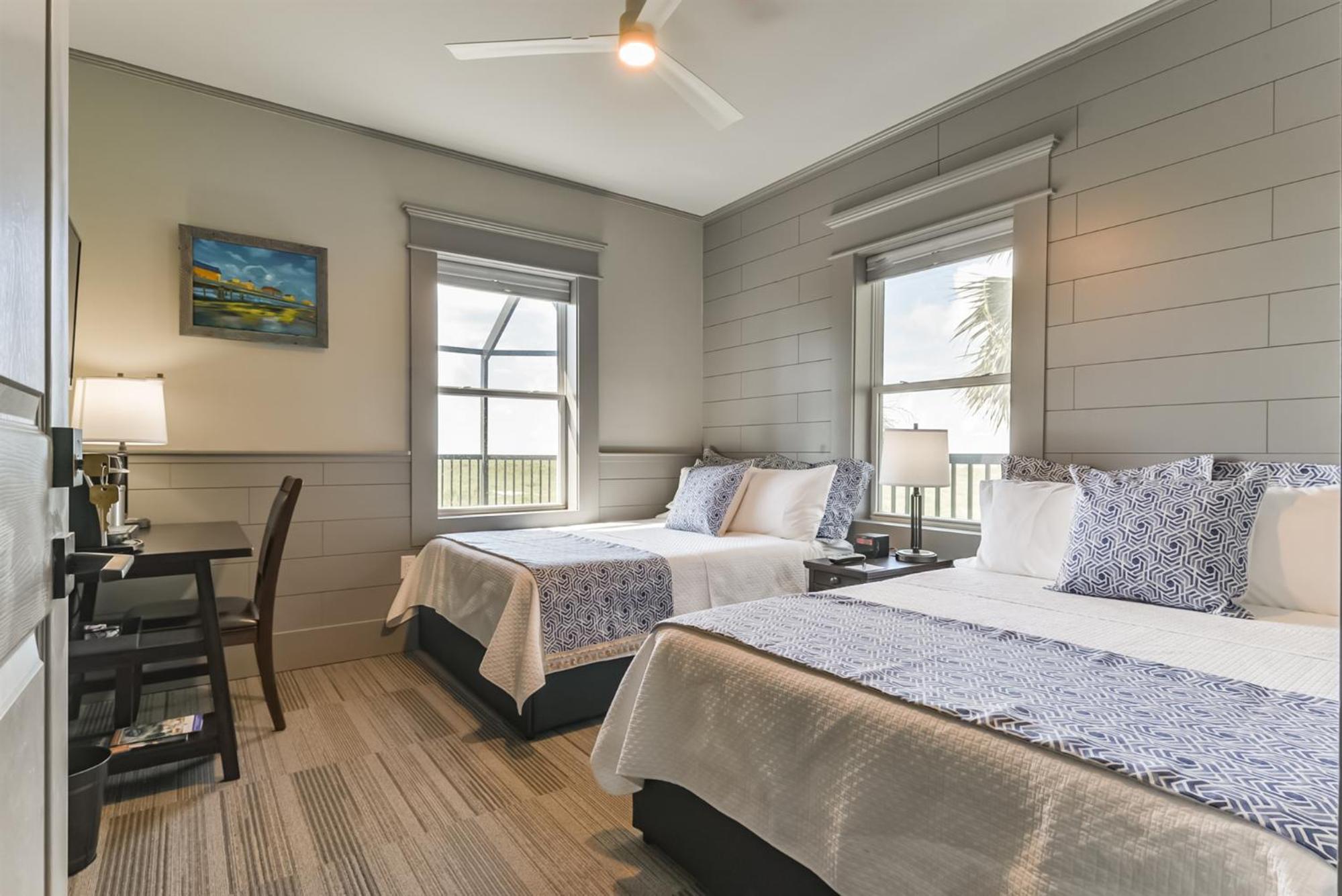 Hitchcock Harborwalk Lodge المظهر الخارجي الصورة