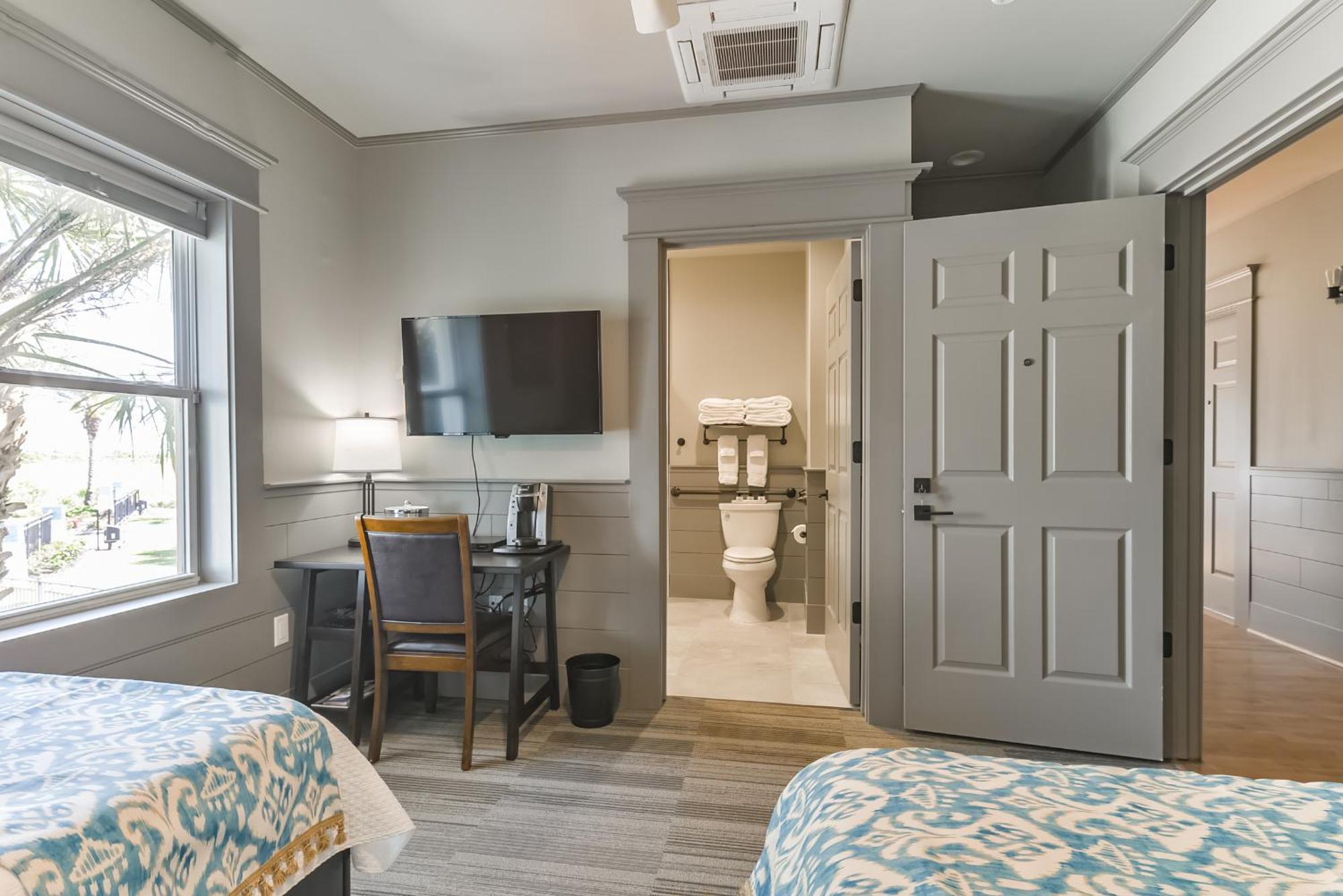 Hitchcock Harborwalk Lodge المظهر الخارجي الصورة