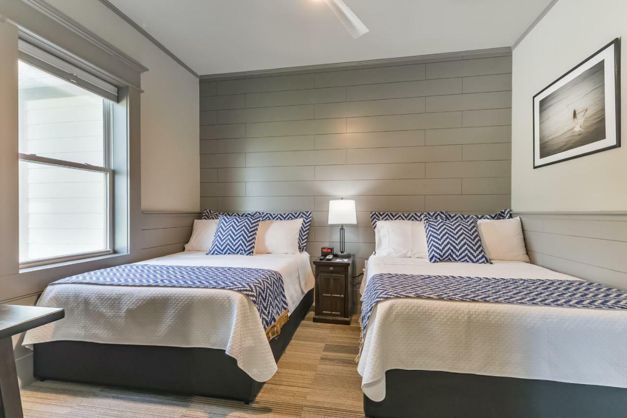 Hitchcock Harborwalk Lodge المظهر الخارجي الصورة